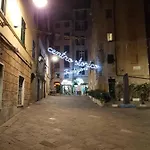 Casa Vacanze Porto Antico شقة *
